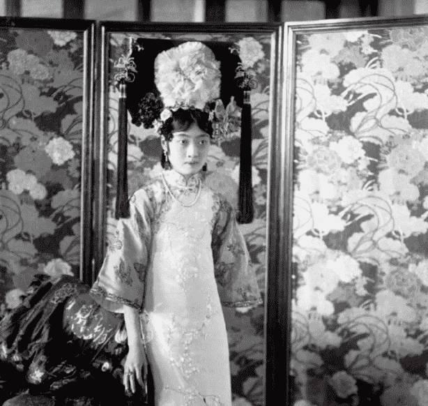 惊！日军日记曝光，*安妇慰**不顺从，日军竟用*刀刺**插入她的*体下**！