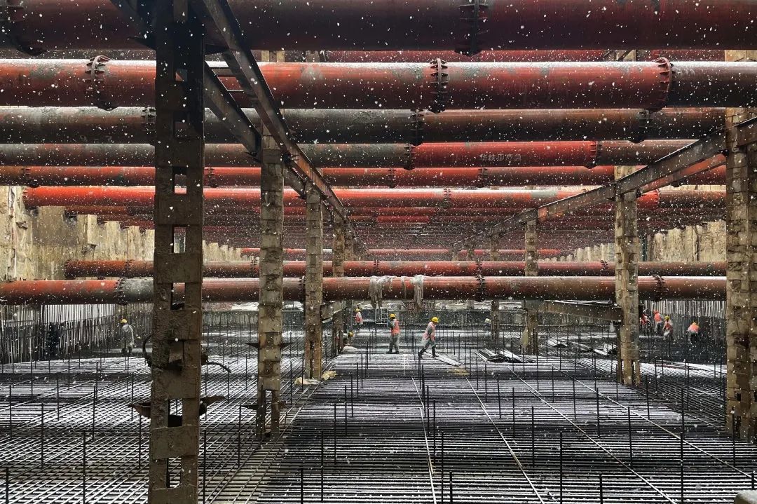 今天上午10点30分,文一西路隧道开通试运行