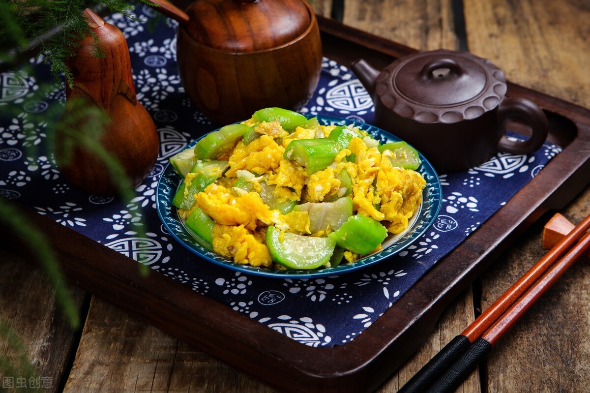 清炒丝瓜不焯水会黑吗,炒丝瓜切记不要先放油