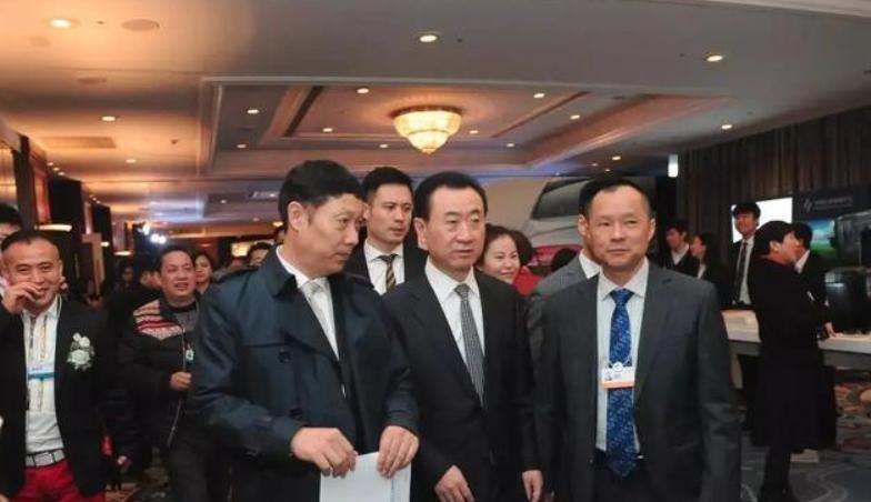 王健林负债那么多为何那么快翻身,王健林负债6000亿后怎么翻身的