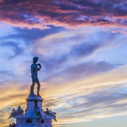 热那亚是哪个国家的首都,哥伦布的港口在哪里
