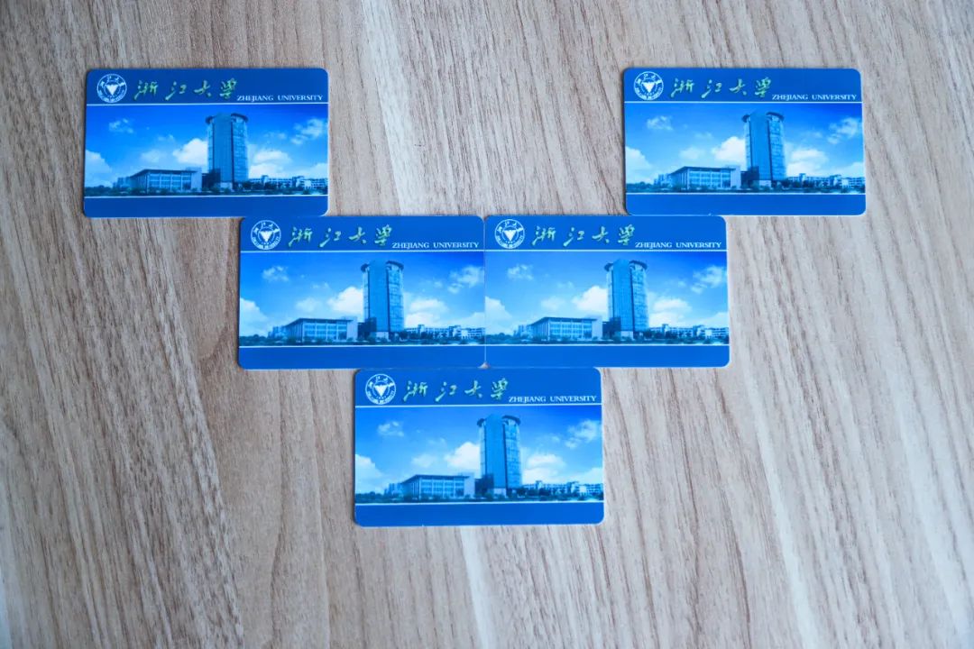 浙江大学研究生录取通知书上新！第一批录取通知书已寄出