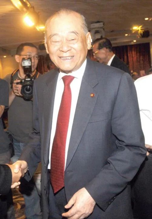 台湾第一富婆林张素娥,丈夫是“绿媒”大佬,赚钱有一套养地魔法