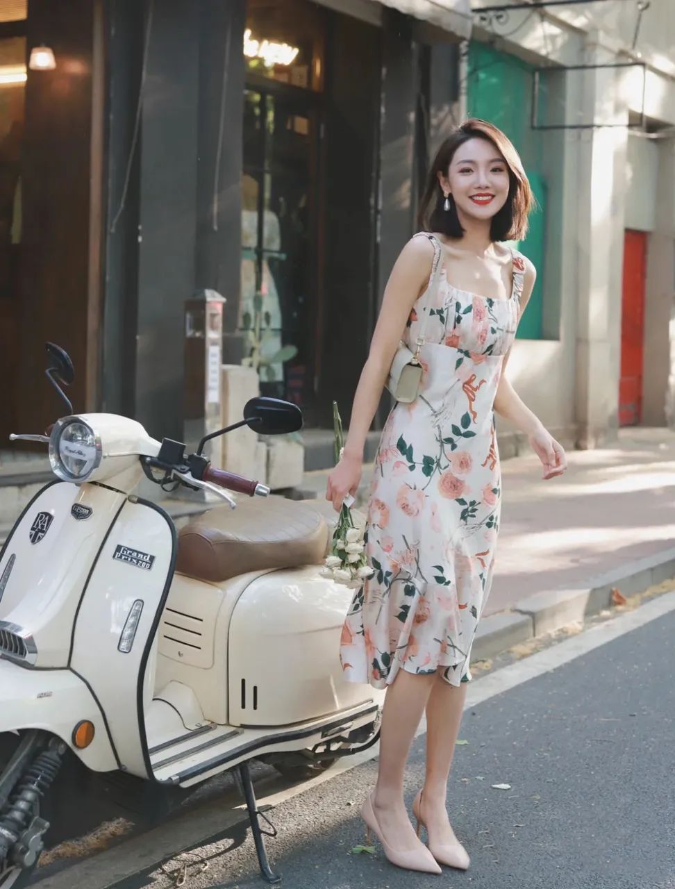 今年流行的连衣裙让你穿出女神范,穿春款连衣裙适合穿啥裤子