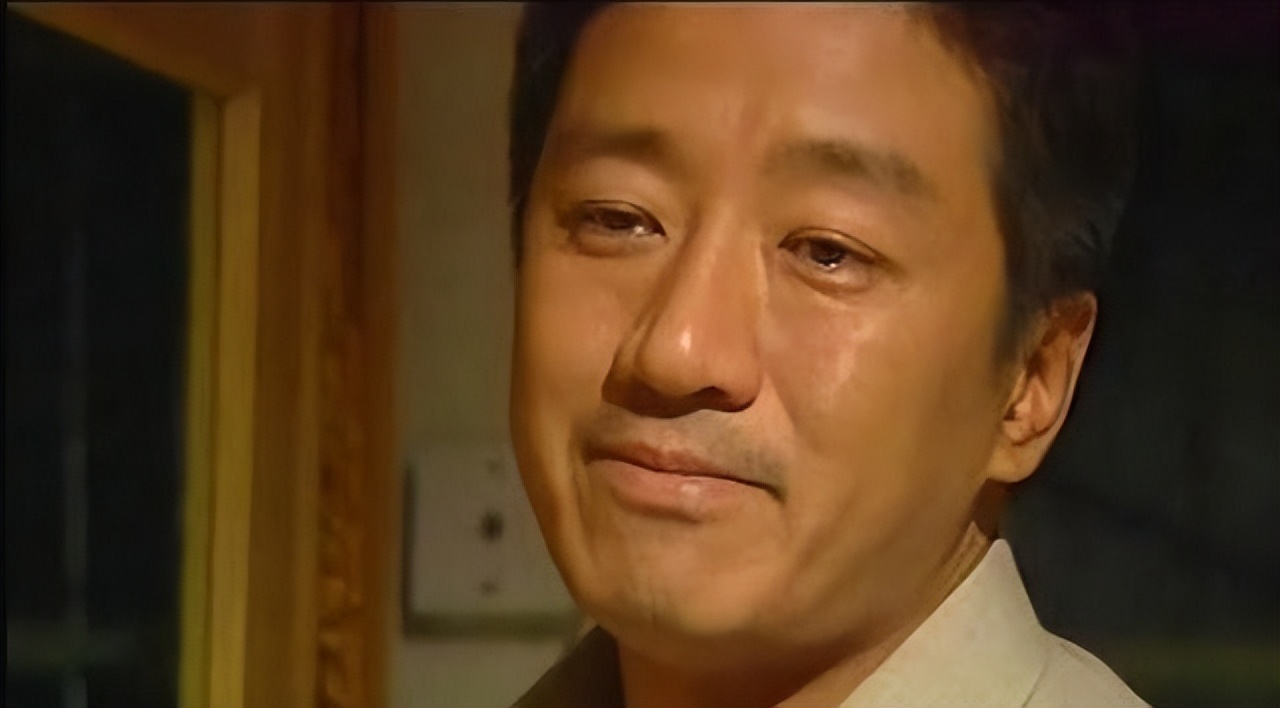 丁勇岱演夫妻,丁勇岱与妻子孩子近照