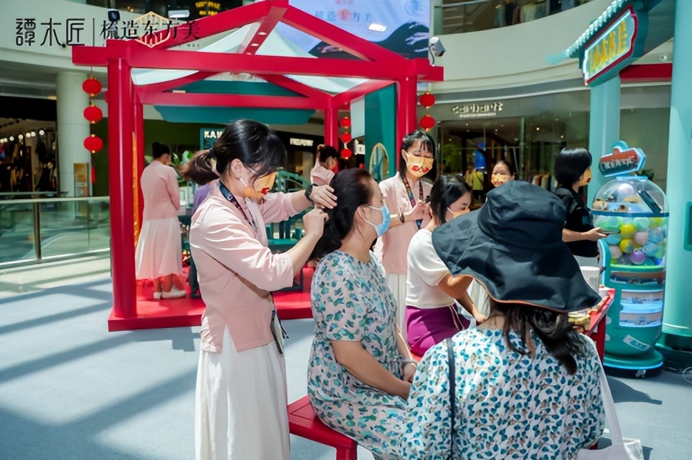 谭木匠“梳房颜究院”国风快闪店登陆广州邀您体验“栉佩之美”