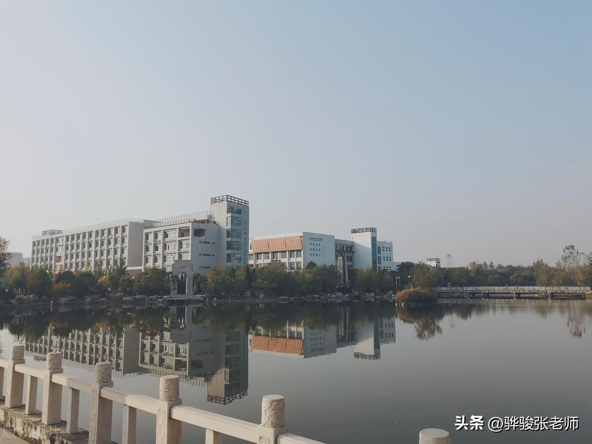 河南公办大学前十名,2019年商丘学院排名