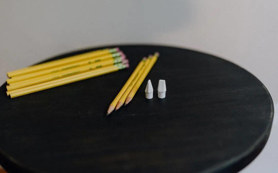 非常硬擦不干净的橡皮,橡皮为什么擦不干净