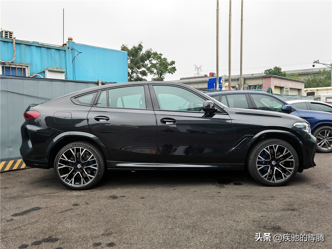 22款宝马x6m,22款宝马x6老款改新款