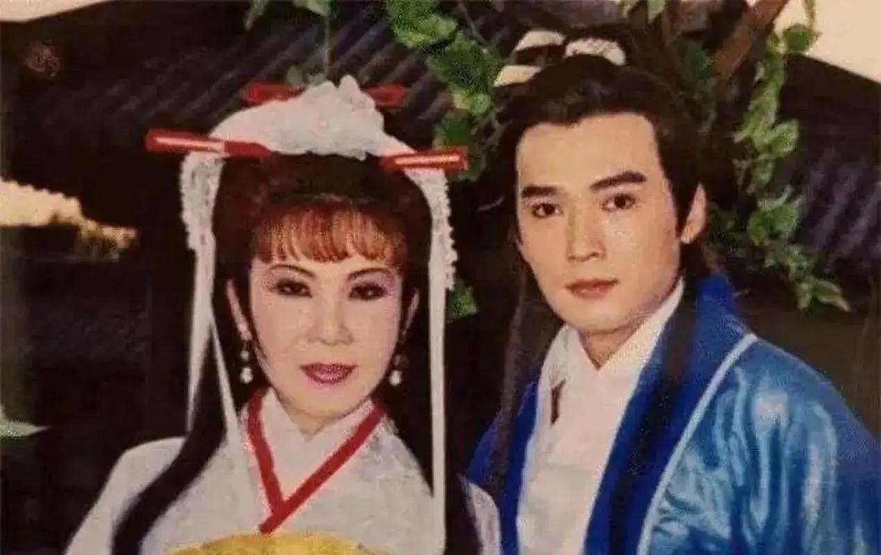 盘点娱乐圈情史混乱的五位女星,口碑极差的六位娱乐圈女星