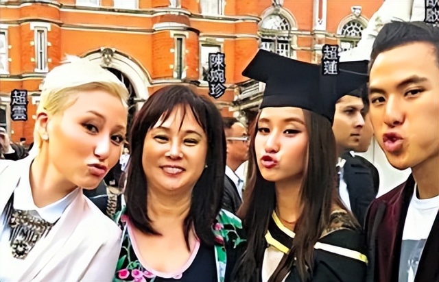 赌王何超莲吴克群视频,吴克群何超莲差几岁