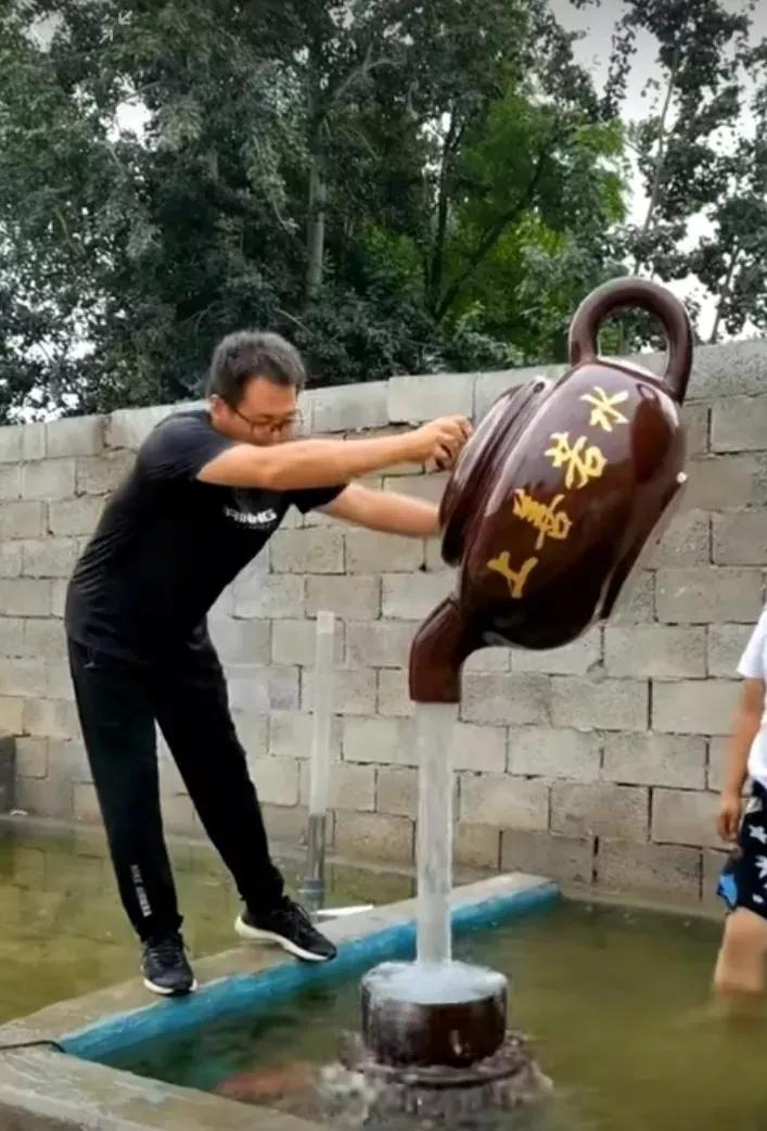 悬空广告茶壶一一张家界桑植是否要搞一个