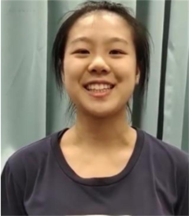 罗子欣一字马新闻评述,罗子欣一字马高考分数