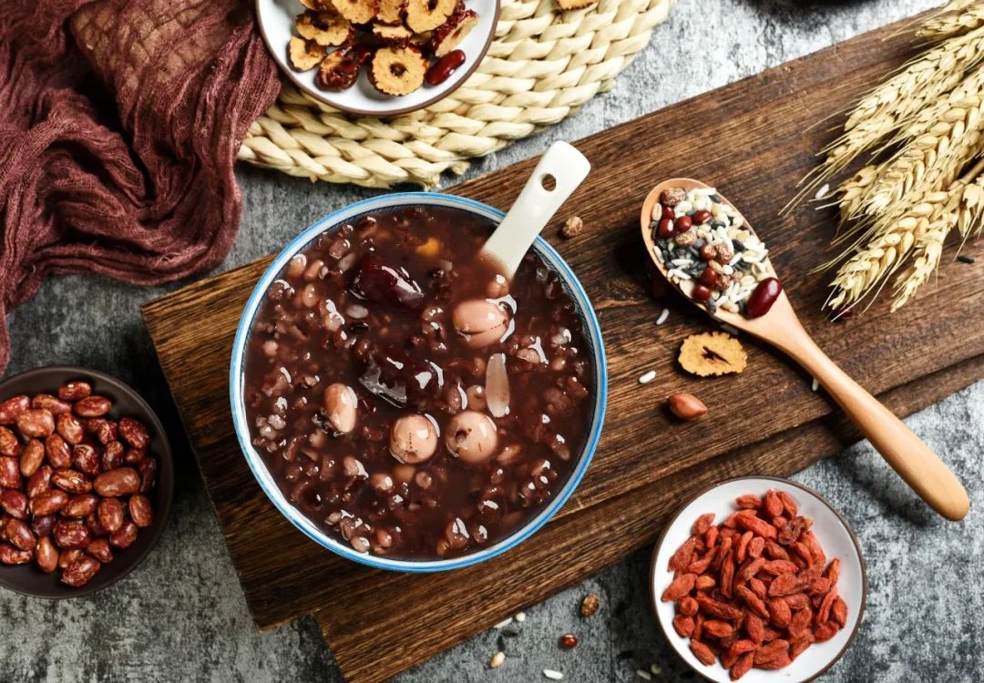 关于腊八的诗句最有名的,咏腊八节古诗词精选四十首