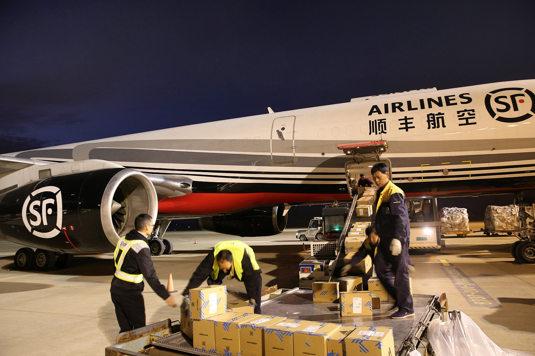 中通推出什么产品对标顺丰,中通和顺丰哪个前景好