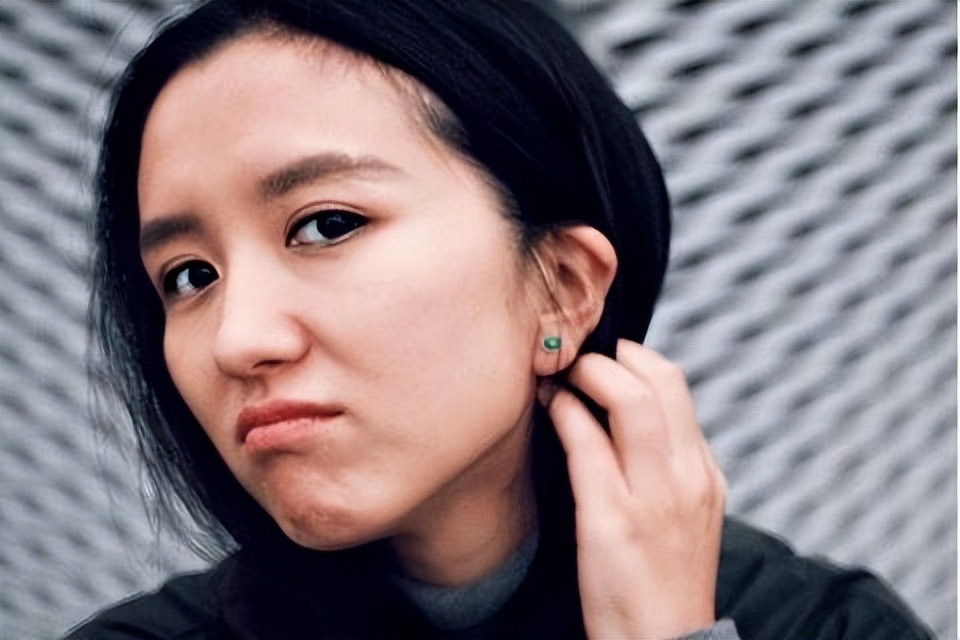 从身价15万到身价15亿，胡玮炜只用了3年的时间，她是如何做到的