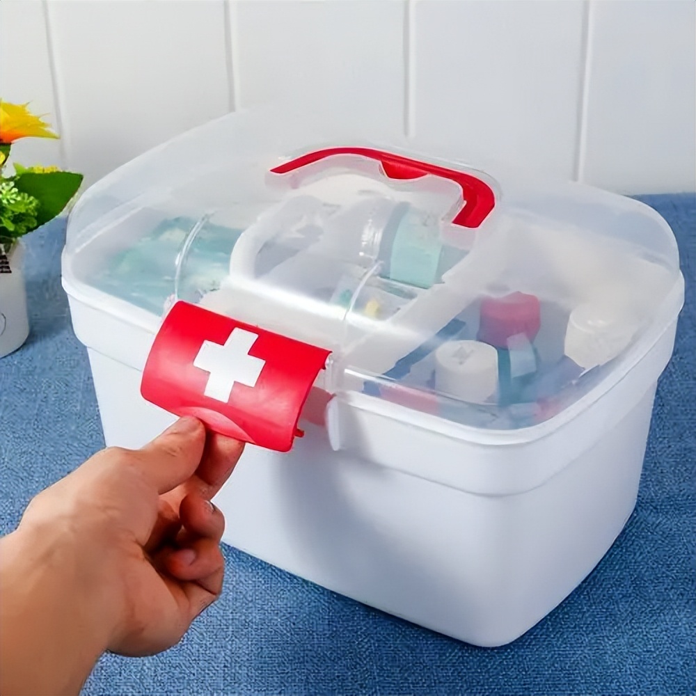 “家庭小药箱”很重要，常备这9类药，省时又有效！