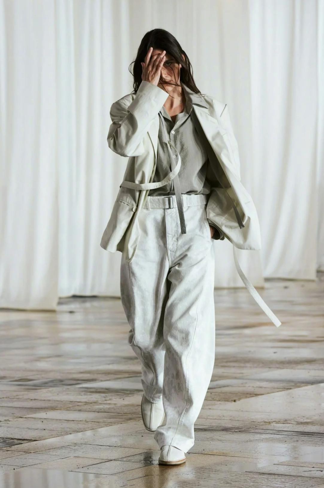 必备基础款衣服夏天穿,夏季必备衣服有型又好看