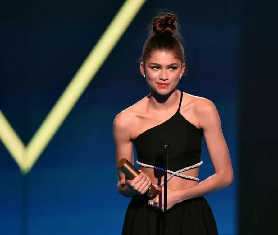 2021年度最时髦女性排名top10出炉，你的缪斯女神第几名？