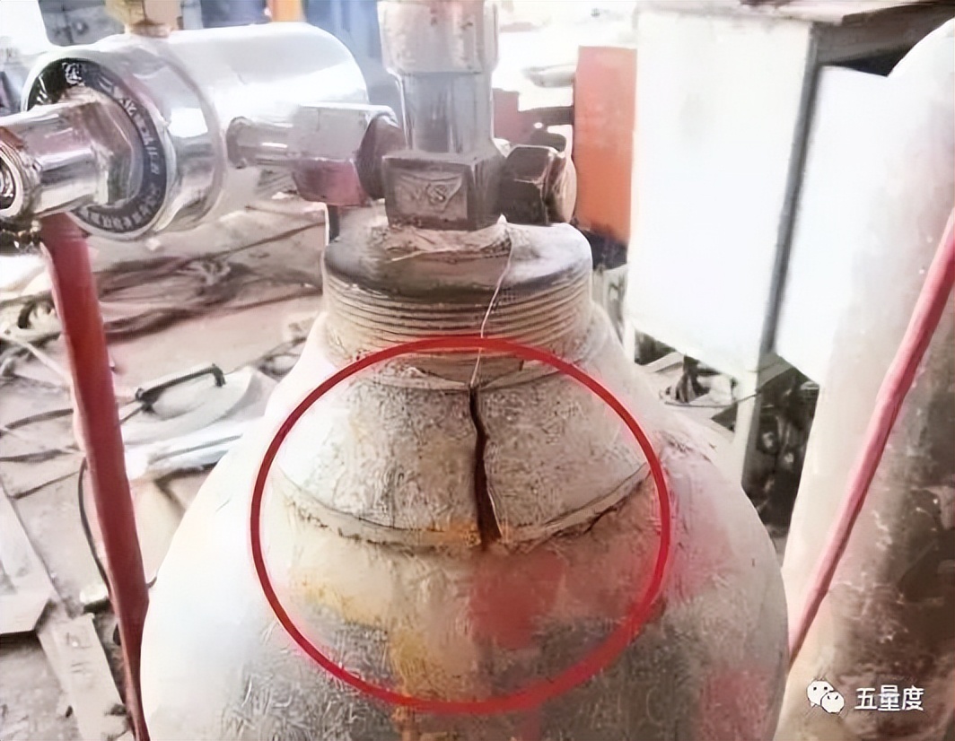 气瓶未设置防倾倒措施处罚,气瓶无防倾倒措施归谁管理