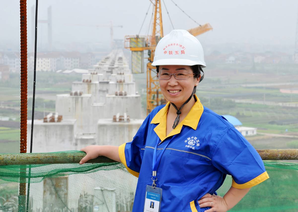 专访中铁五局二公司石燕：刚毅与温柔背后的坚守