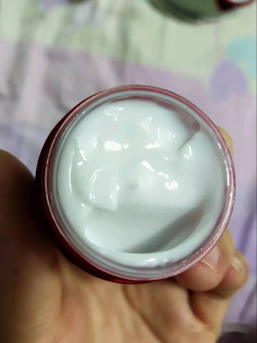 冬天涂面霜脸上刺痛,哪款面霜提亮肤色效果好