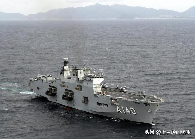 003号航空母舰是直通甲板吗,采用平直通飞行甲板的航空母舰