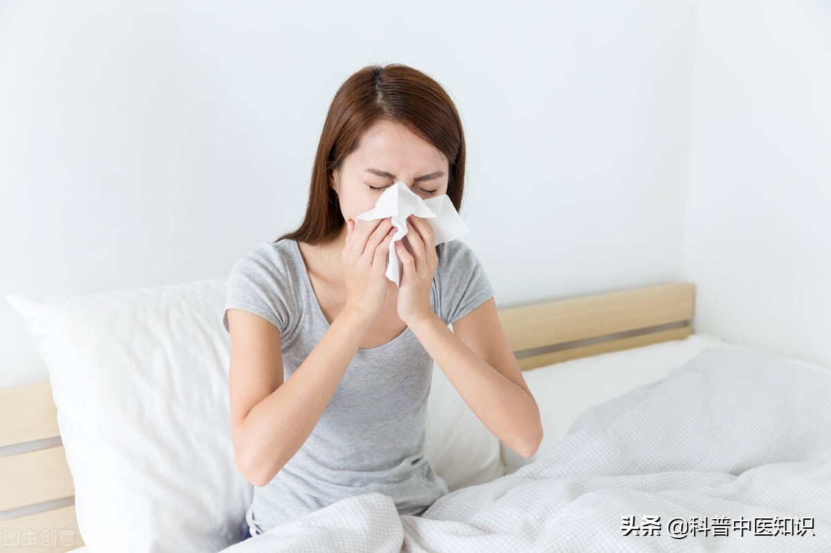 夏天长期呆在空调房里如何解决,夏天吹空调感冒是风寒还是风热