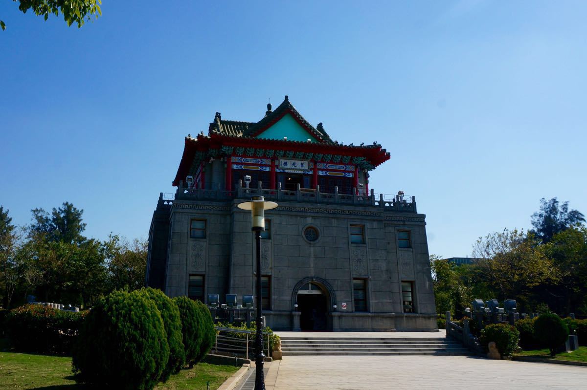 金门岛和台湾岛离厦门有多少公里,金门岛离大陆与台湾哪个更近