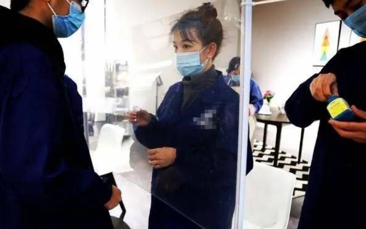 工厂女生追男生,工厂女孩追男孩的原视频