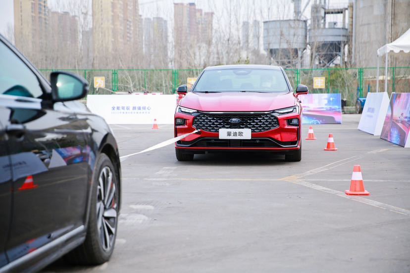 新款蒙迪欧对比其他b级车,b级车新一代蒙迪欧