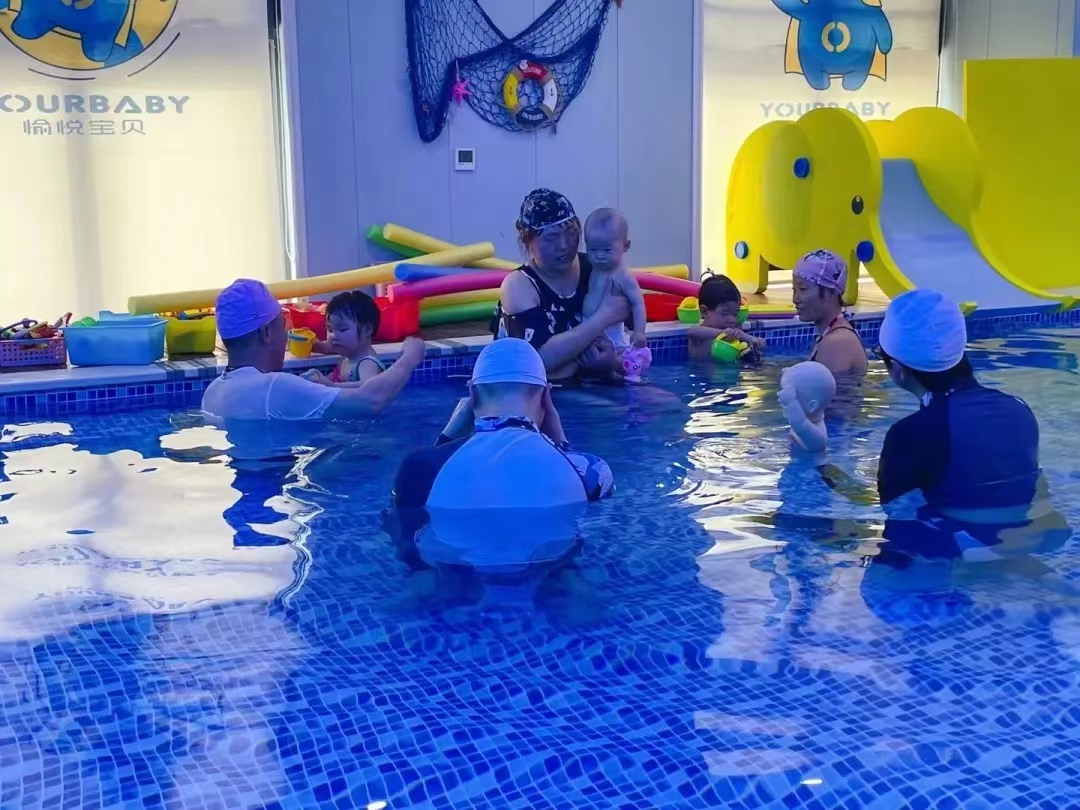爱哆哆婴儿游泳馆加盟费,加盟婴儿游泳馆大概要多少钱