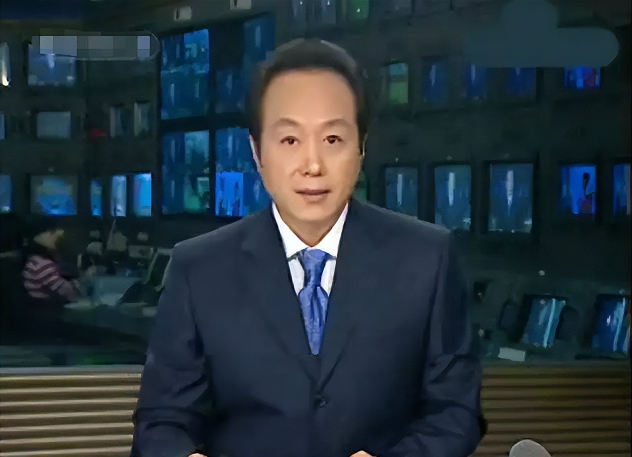 罗京去世后妻子和儿子的现状,罗京死后妻子哭的视频