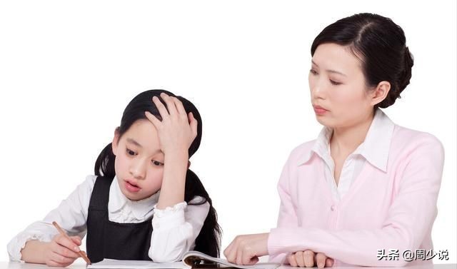 四岁宝宝玩手机上瘾怎么办,6岁小孩子玩手机上瘾怎么引导他