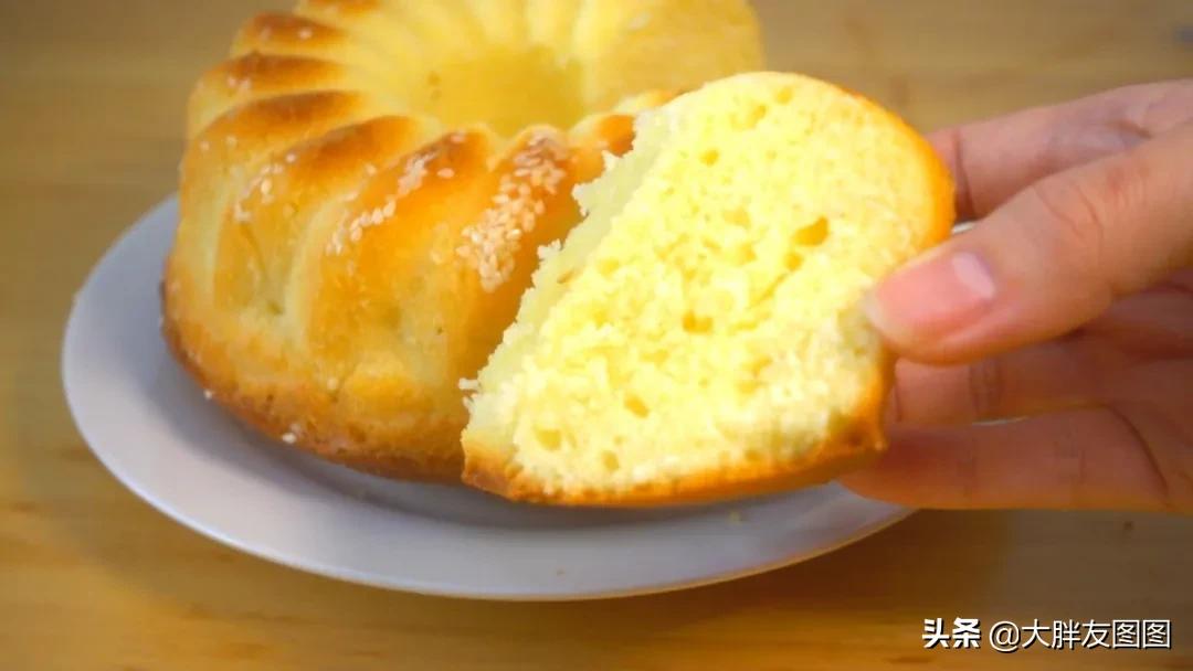 电饭煲做蛋糕怎么做才能蓬松好吃,最简单的蛋糕做法只需要一步
