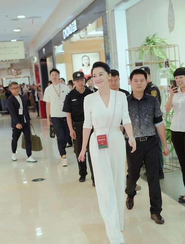 年轻时期的许晴,许晴生活视频