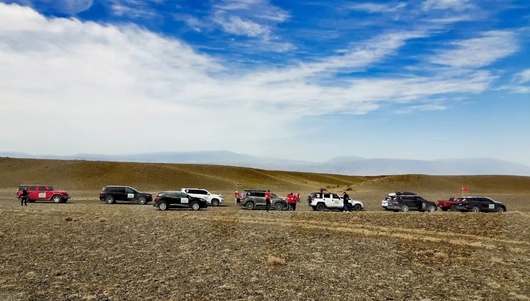 徒步108公里自驾游,45天单车自驾30000里环游中国游记