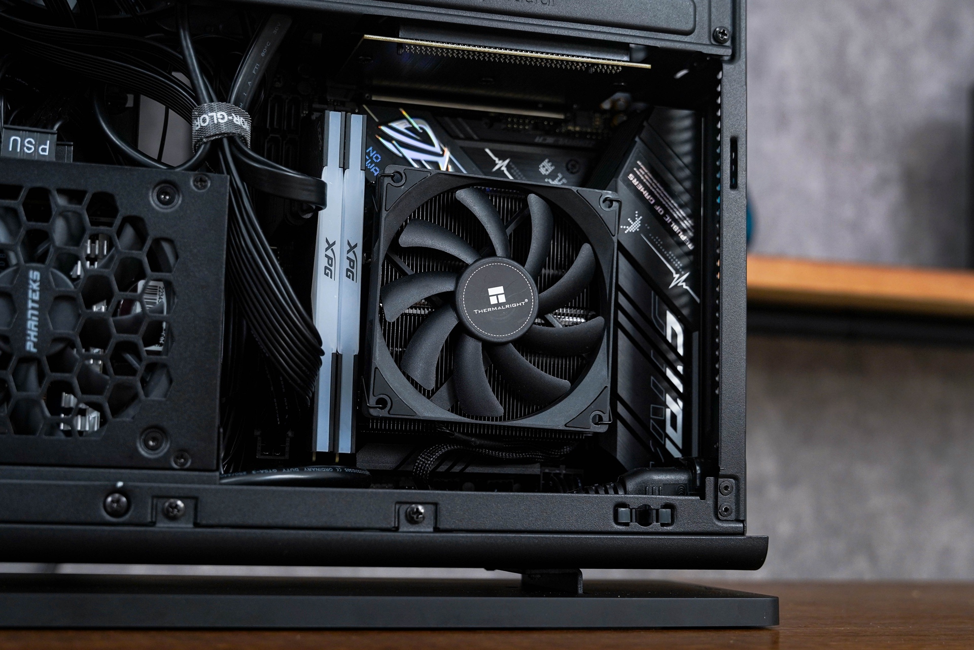 pc桌面软件制作,小型桌面pc