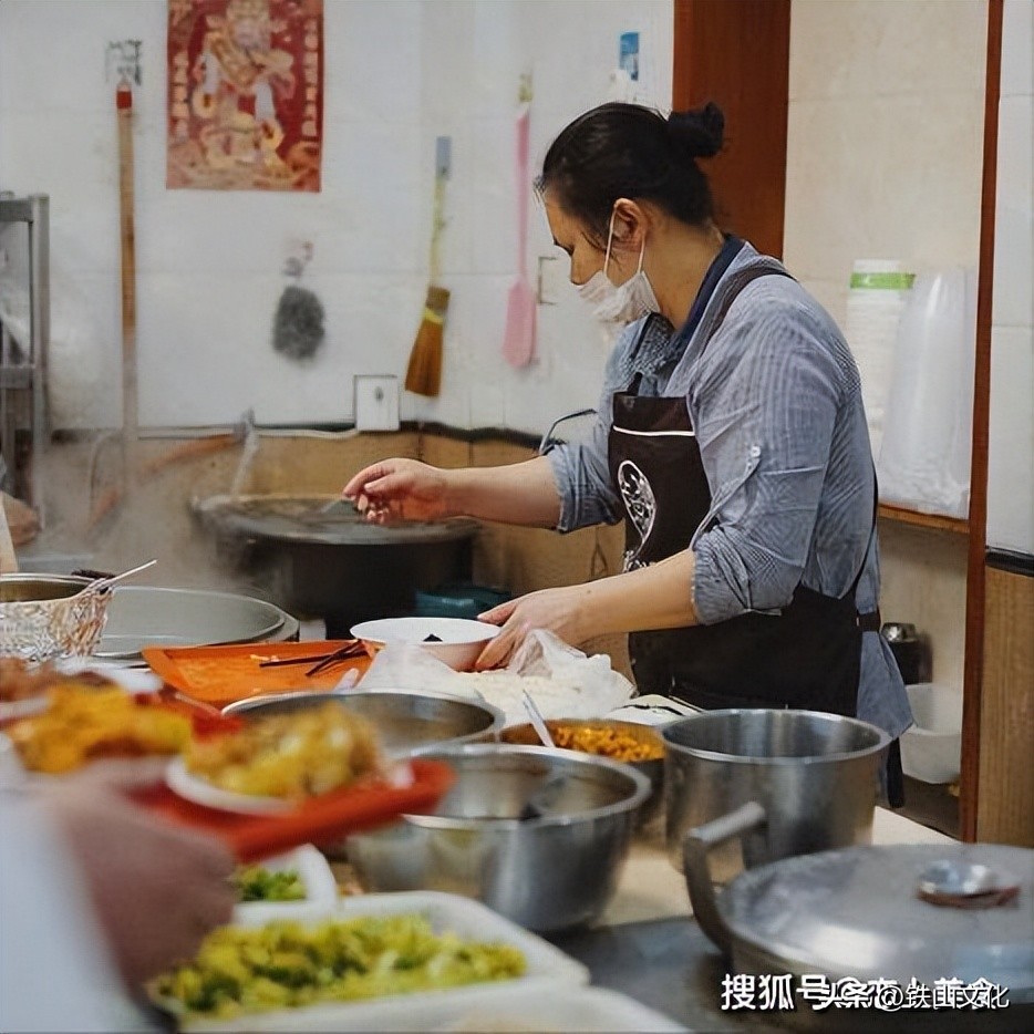 李姐烤面筋搬到哪里了,李姐烤面筋回族