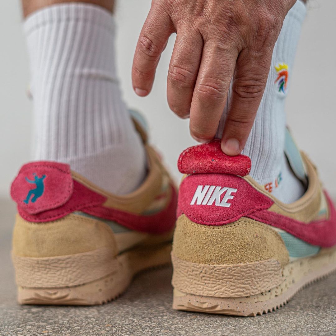 安踏反logo板鞋,耐克安踏李宁哪个板鞋好