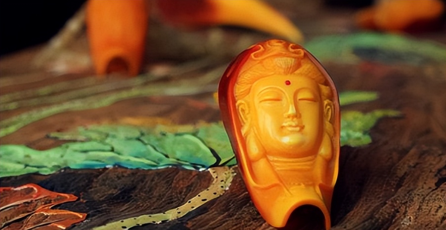 买饰品后被判刑,昆明一女子购买吊坠被判十年