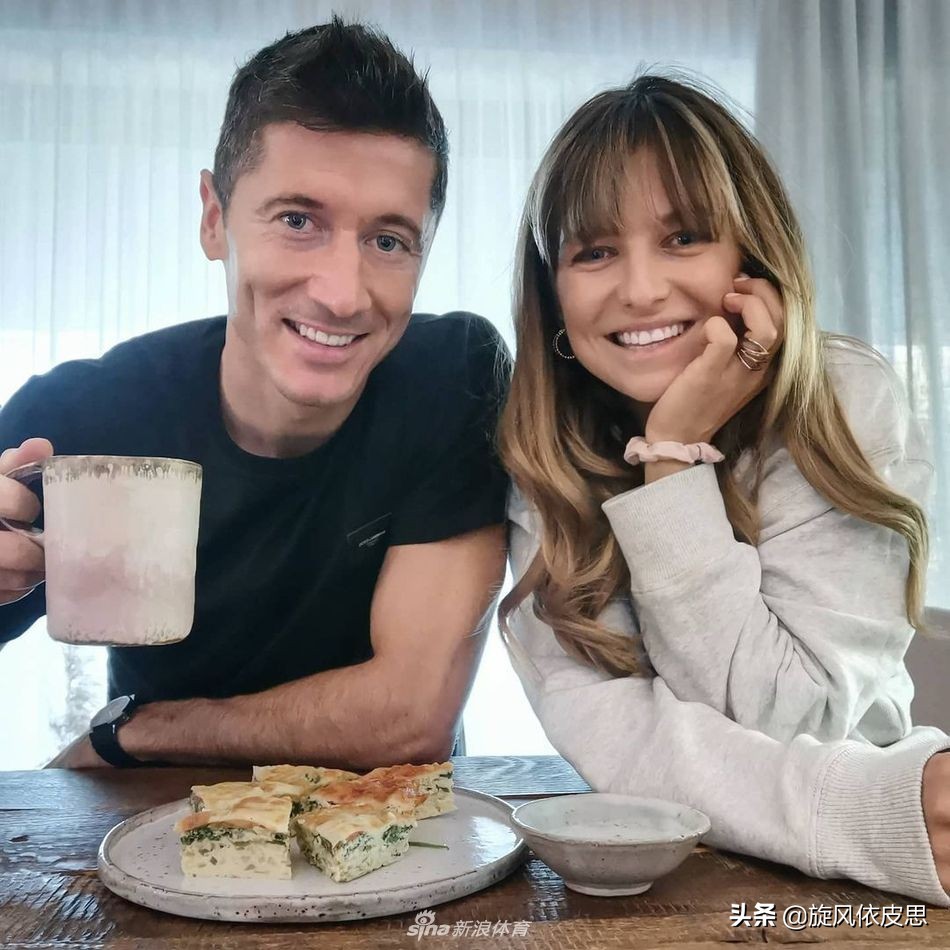 莱万妻子参加跆拳道世锦赛,莱万的妻子