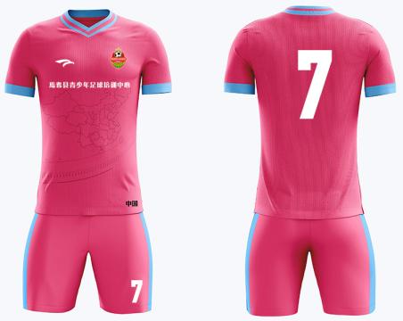 *疆新**焉耆县青少年足球培训中心与潘帕斯达成足球服装定制