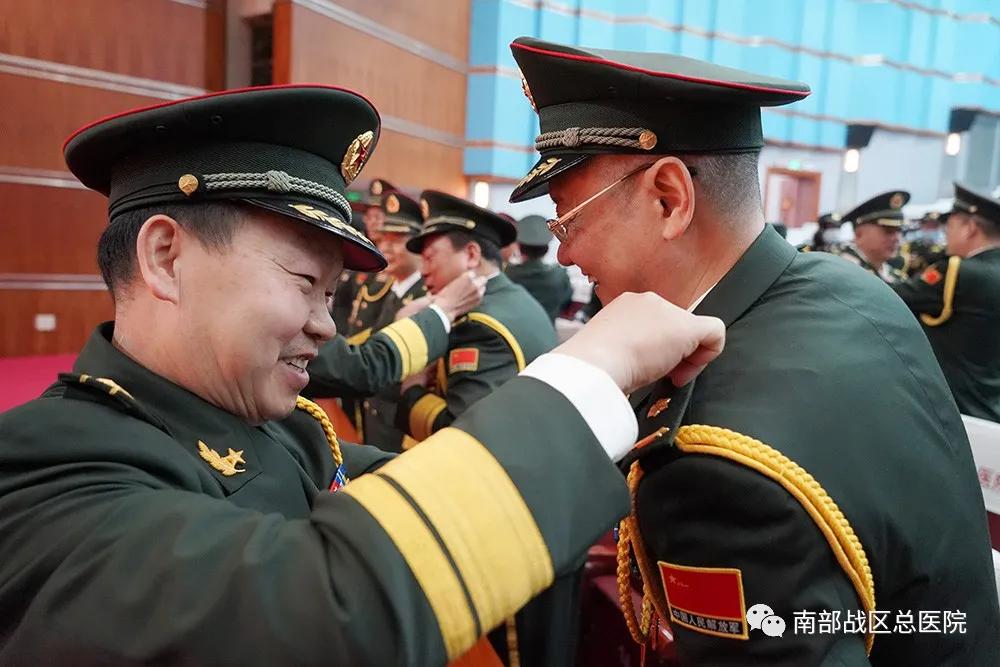 文职人员改任军官,文职干部改任军官的条件