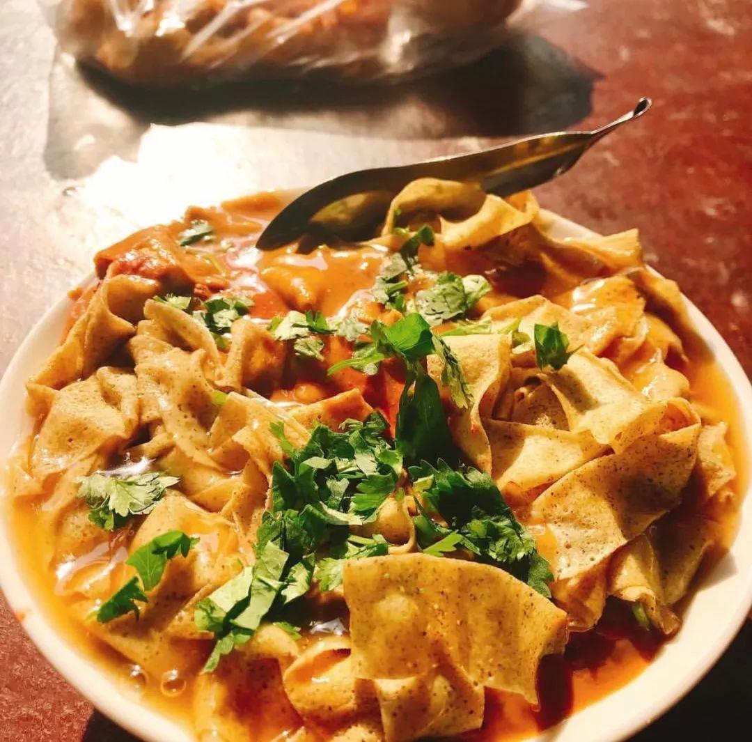 天津网红小吃一条街在哪里,天津本地人常去的小吃一条街