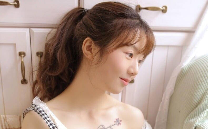 为什么头发是直的胡子却是卷的,头发是卷的眉毛会卷吗