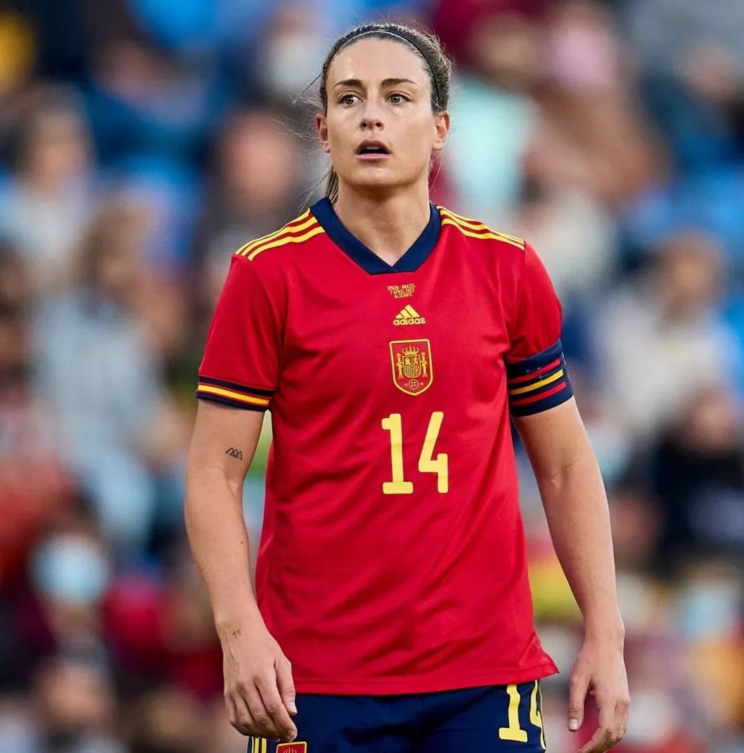 姐就是女王自信放光芒抖音,姐就是女王自信放光芒怎么回复