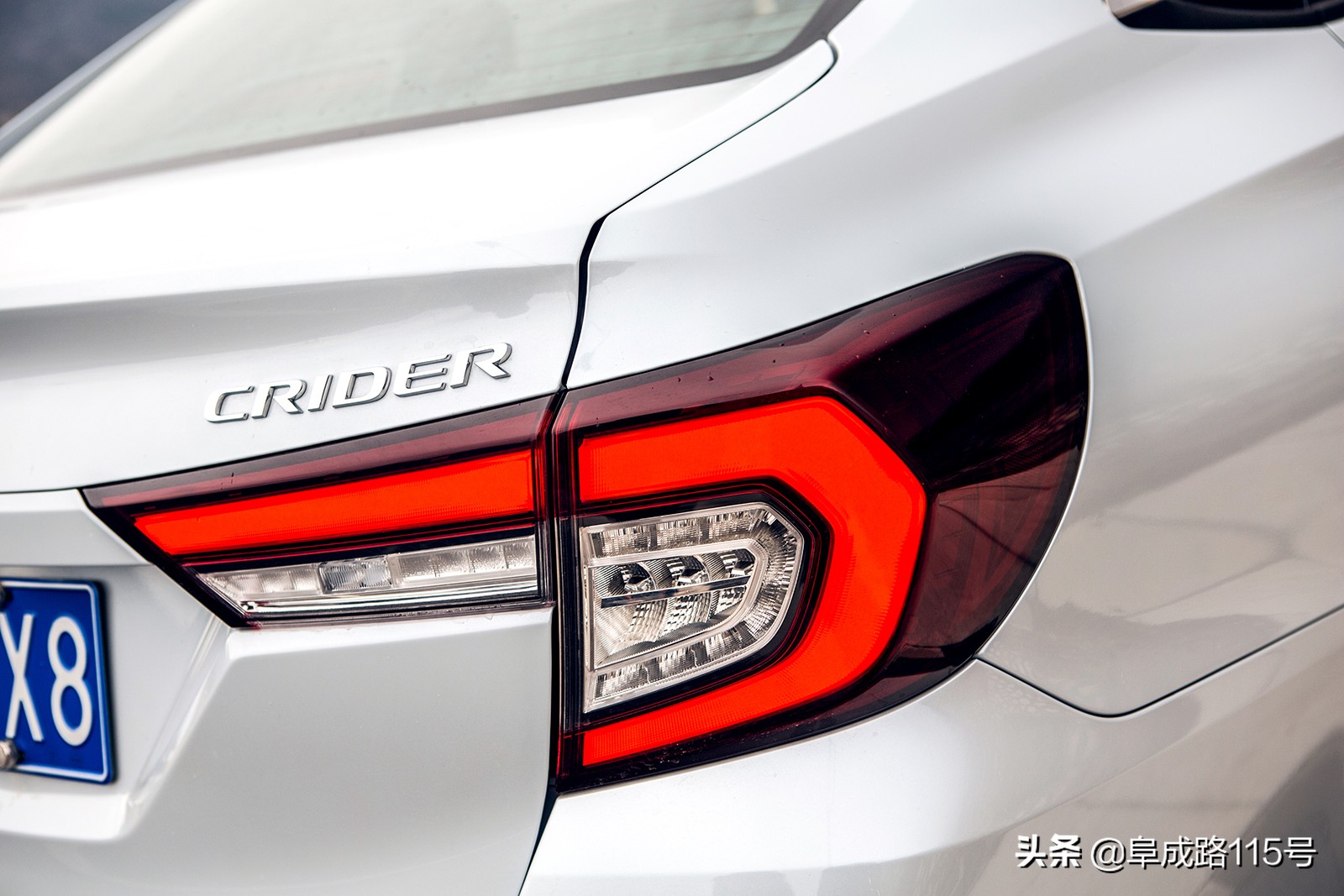 百公里3.4L车机更智能优惠1.5万的凌派锐·混动值不值得买