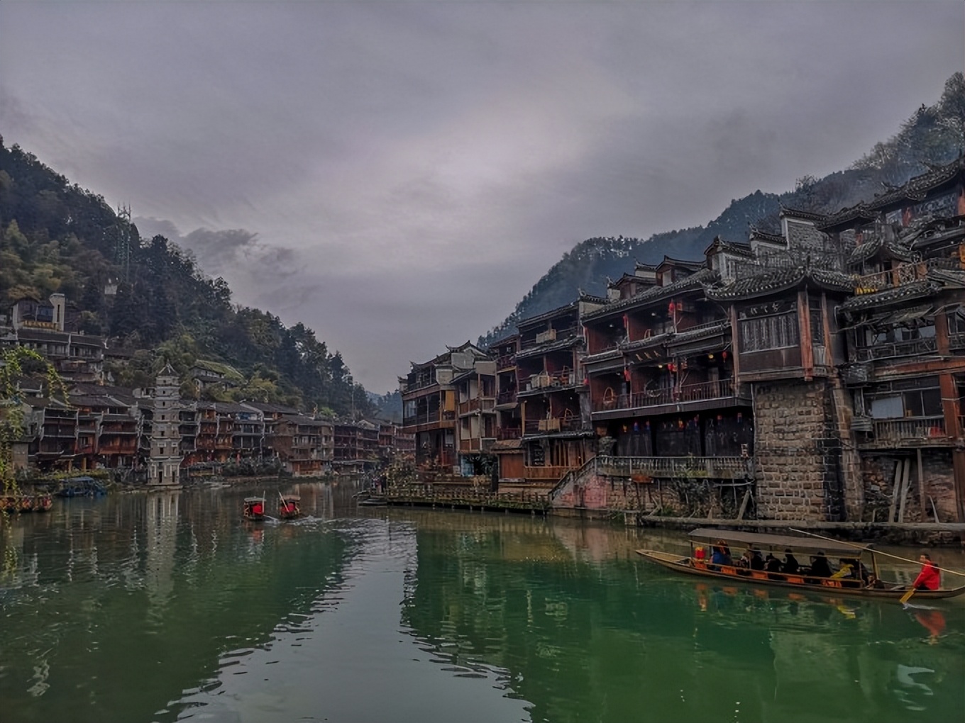 凤凰湘西看古城,湘西游之凤凰古城