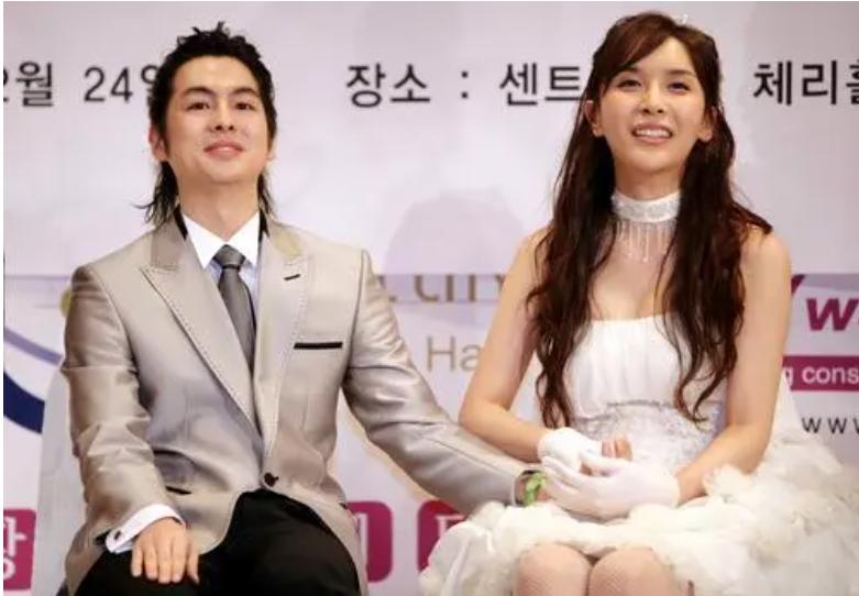 河莉秀变性前照片,44岁变性后的河莉秀